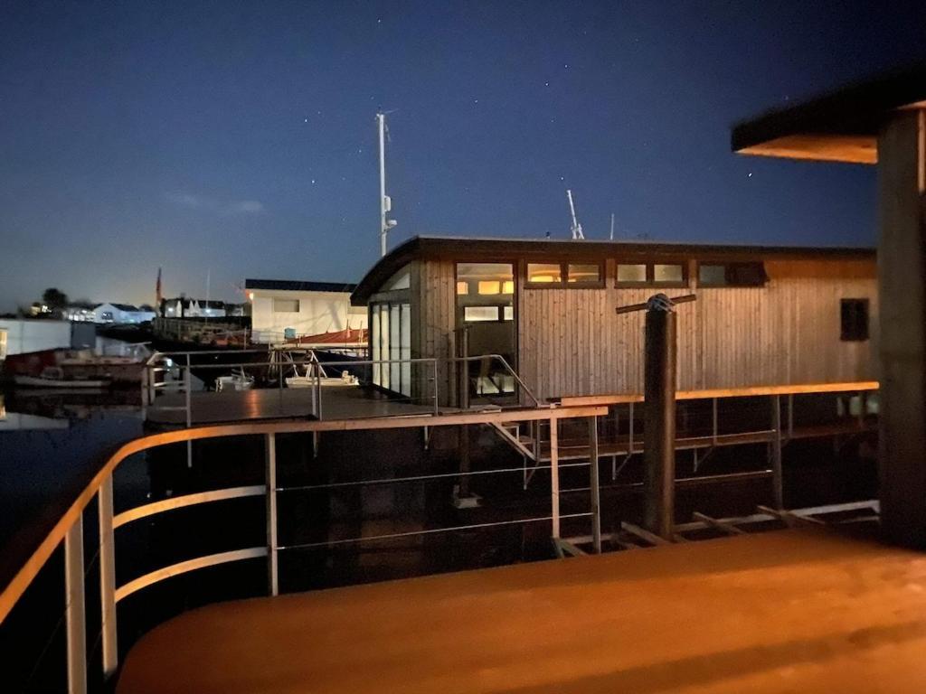 Houseboat Eleuthera 벰브리지 외부 사진